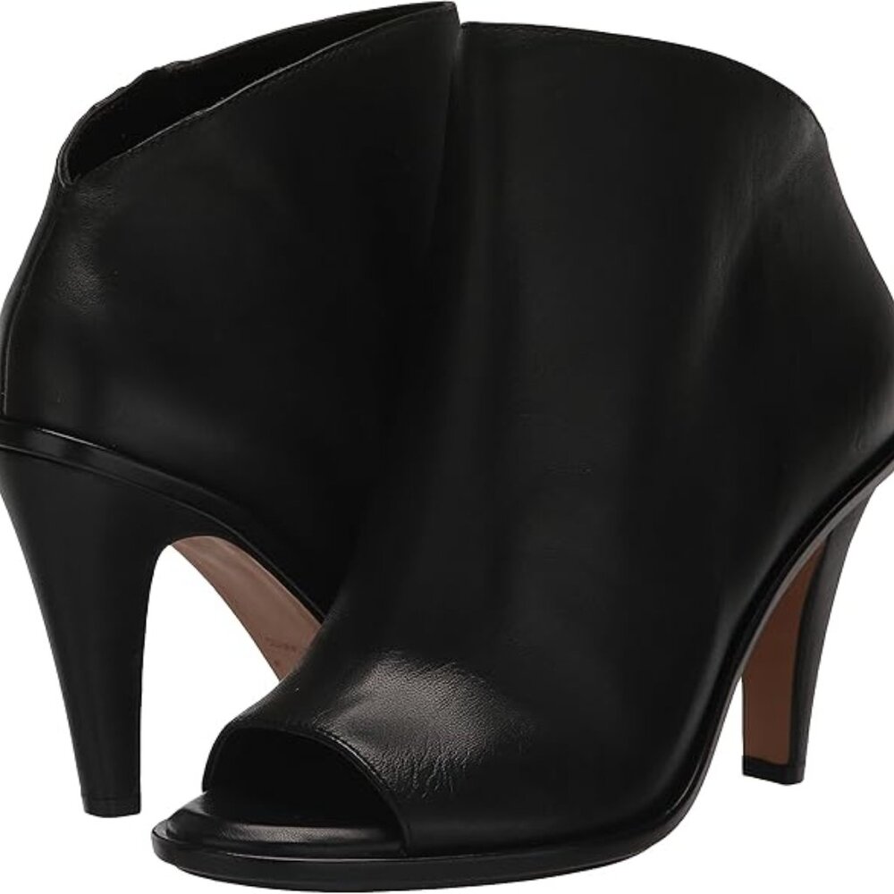 Vince Camuto Finndaya Leather Bootie - Black, Size 8M